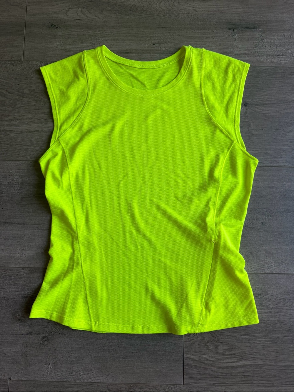 Lululemon Cap Sleeve Hiking Tank Top
Highlight Yellow -see measurements for size